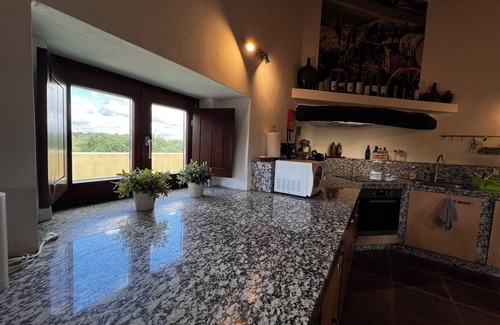 Castelo de Vide House | Casa Grande, spacious, stylish two bedroom Casa, close to Castelo de Vide