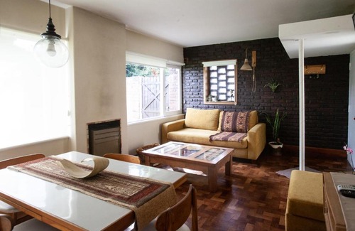 Esquel House | Casa grande y cómoda en el centro de Esquel