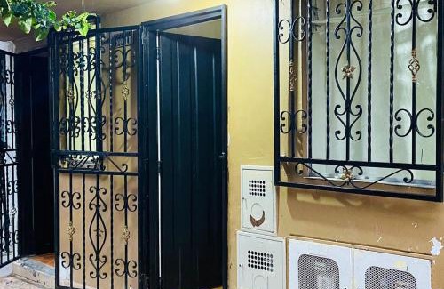 Robledo Apartment | Casa Grande y Confortable 2 habitaciones