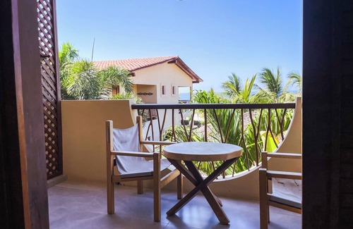 Troncones House | Casa Hermoso Cariño: Madrona Bungalow