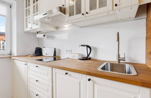 Miesbach Apartment | Casa Hirsch: Central, mountain view, TV & Nespresso