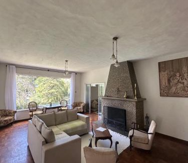 Moura Brasil Apartment | Casa Histórica 20 pessoas Piscina e Café da Manhã