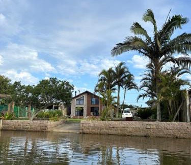 Laguna Ski Chalet | Casa Hortênsia - Beira da Lagoa - Laguna-SC