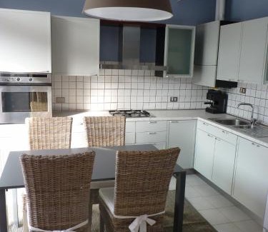 Mazzorno Sinistro House | Casa Iglesias