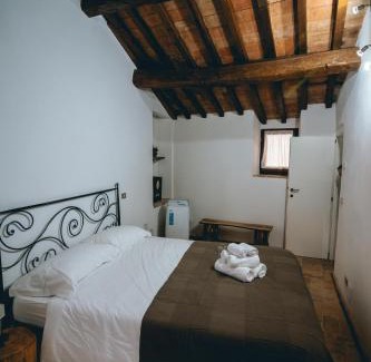 Amandola House | Casa - Il Gioiello - con Jacuzzi e Sauna