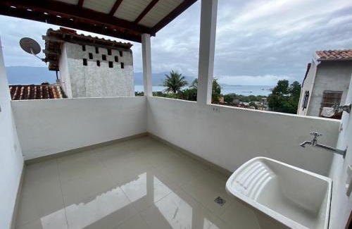 Bexiga House | Casa ilha de sol com garagem