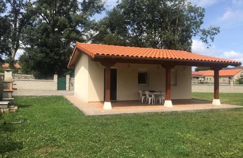 Hazas de Cesto House | Casa individual barrio las escuelas
