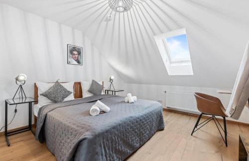 Freising Apartment | Casa Industrial: Design, Nespresso, Flughafennähe