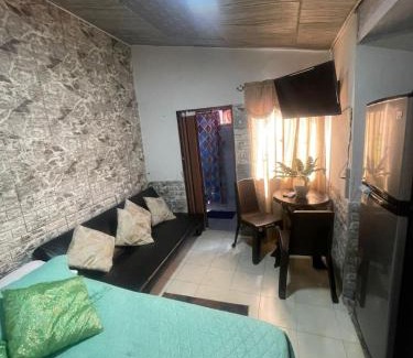Barrio Obrero House | casa inn almendros