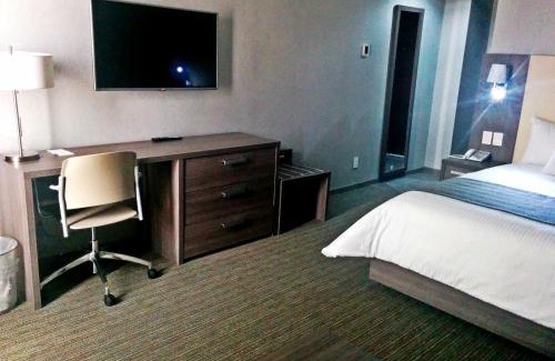 Celaya Hotel | Casa Inn Galerias Celaya