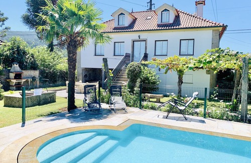 Cardielos Villa | Casa Isabel, charming villa with swimming pool