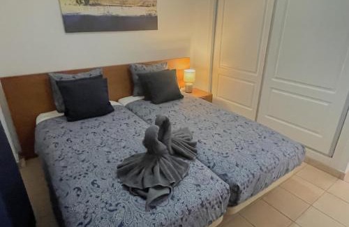 Caserio Los Tarquinos Apartment | Casa Isabel, with a shared pool