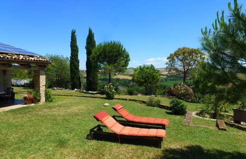 Montecarotto House | Casa- Montale, 5/5 House Capana, typical country house, gr. Pool, secluded location, panoramic views