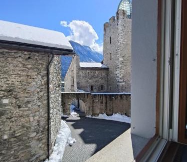 Leuk Apartment | Casa Jenini - Wohnung im Patrizierhaus neben Schloss Leuk