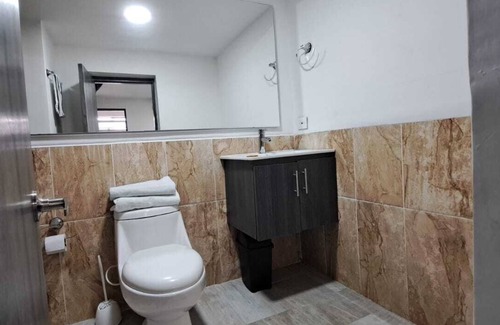 Florida Nueva House | Casa Jerusalén en Laureles, la Mejor Zona Turística, Gastronómica de Medellín