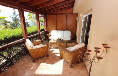 Chio House | Casa Julia Finca Montimar