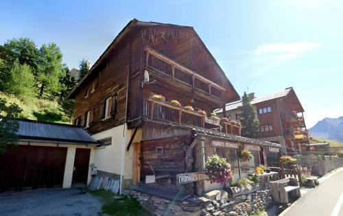 Saint-Veran Apartment | Casa-La Carotto Appartement pour 6 dans chalet