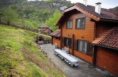 Laviana Cottage | Casa la Fomermeya - Ideal for family reunions and large groups.