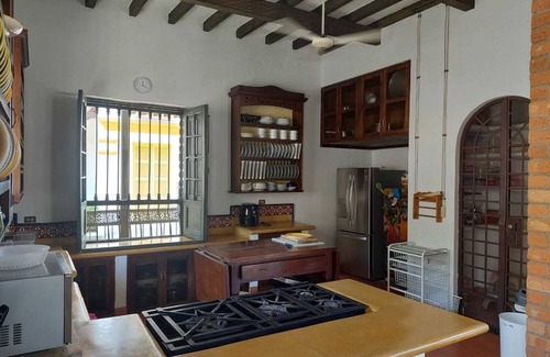 Quebrada Guadalejo Cottage | Casa La Herencia in Cauca Viejo with swimming pool, jacuzzi and turkish bath.