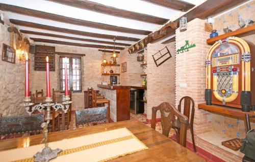 Torremanzanas House | Casa La Maçana