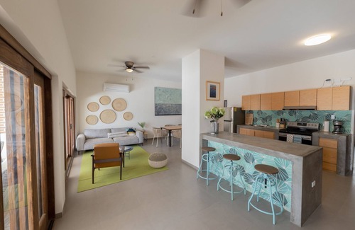 La Paz House | Casa La Paz with pool, patio and bbq grill