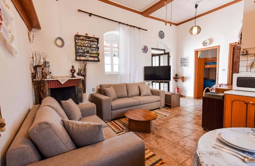 South Rhodes House | Casa La Perla Lachania