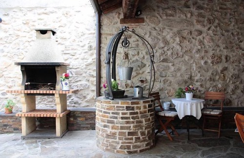 Armuna Cottage | Casa La Plaza for 12 people