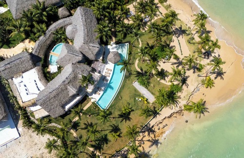 Puerto Bahia Villa | Casa La rodonda: 9 bedroom beachfront on spectacular sunset location.