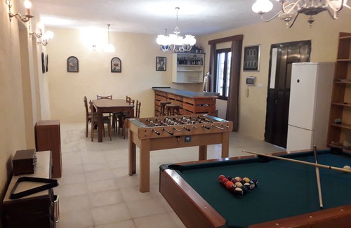 Camarenilla Cottage | Casa Labradores Camarenilla with Pool, SPA, Barbecue, Games Room