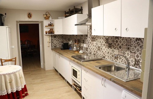 Camarenilla Cottage | Casa Labradores Camarenilla with Pool, SPA, Barbecue, Games Room