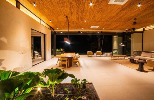 La Cruz Villa | Casa Lagom, Luxurious Oasis with Infinity Pool!