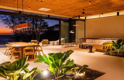 La Cruz Villa | Casa Lagom, Luxurious Oasis with Infinity Pool!