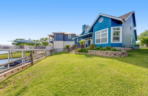 Kingsland House | Casa Lakeside Bliss