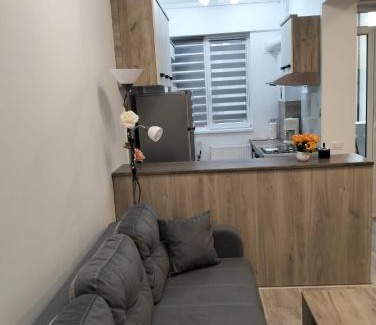 Jibert Apartment | Casa Larisa