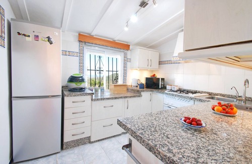 Comares Villa | Casa Las Brisas: A Magnificent Villa with Pool, Aircon, Privacy, Stunning view.s