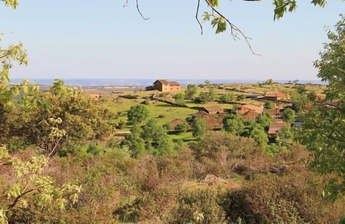 Gascuena de Bornova Cottage | Casa Las Heras for 8 people