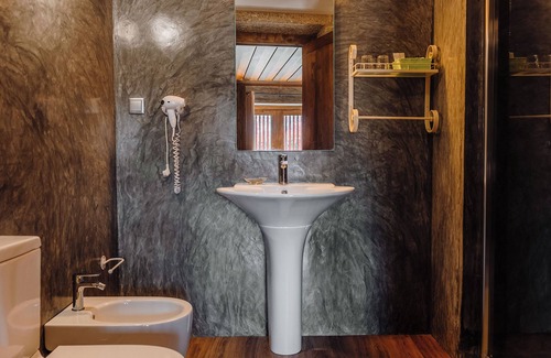 Amares House | Casa Lata - Wine & Tourism