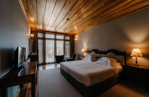 Amares House | Casa Lata - Wine & Tourism