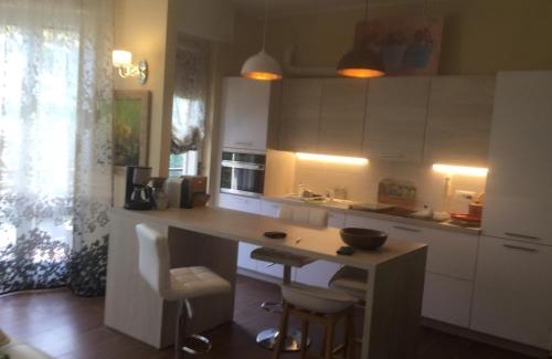 Dormelletto Apartment | Casa Laura