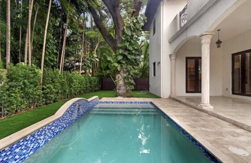 Southwest Coconut Grove House | Casa Le Jeune Luxury Villa in Coconut Grove