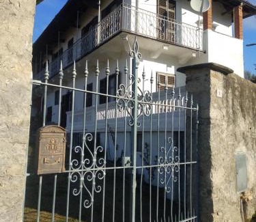 Lortallo House | Casa le Rose