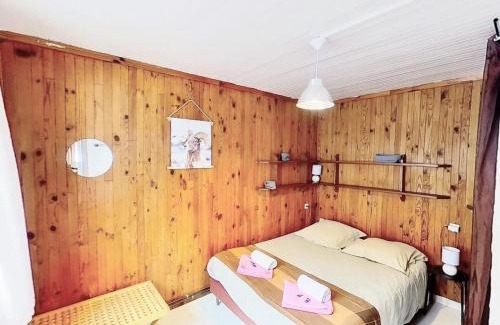 Saint-Veran Apartment | Casa-Le Toussiard apart dans chalet St-Véran 4-6p