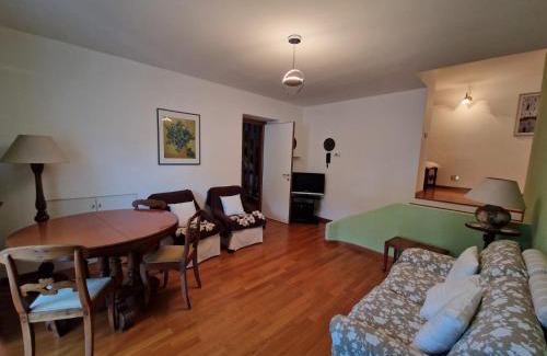 San Pellegrino Terme Apartment | Casa Lella