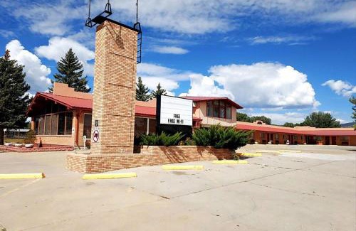 Raton Hotel | Casa Lemus Inn