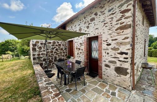 Naves House | Casa Les Combes - Maison typique climatisé avec jardin