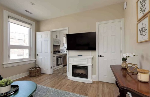 Leslieville Hotel | Casa Leslieville - 2BR Suite with LRG Patio!