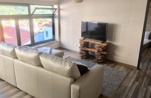 Monchique Apartment | Casa Lilia - 2 bedroom apartment in quiet street in picturesque rural Monchique
