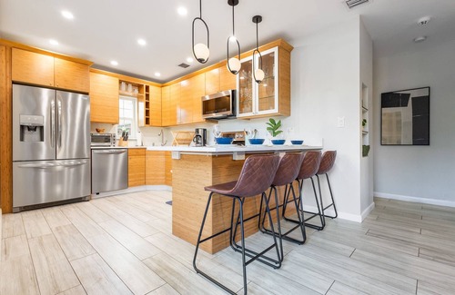 South Middle River House | Casa Limon, Stunning Pool, 10 Mins to the Beach