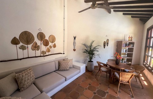 Quebrada Guadalejo Hotel | Casa Linaje Hotel Boutique by HMC- Cauca Viejo - Mayores de 10 años