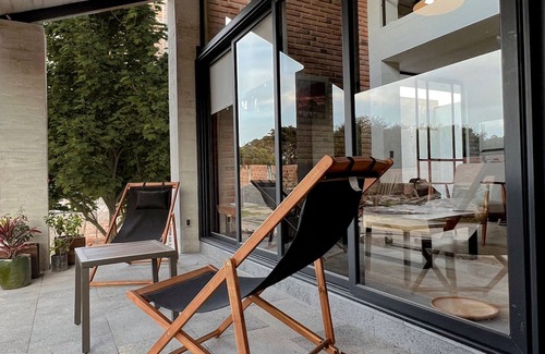 Centro House | Casa Loft Cerca del Centro de Tequisquiapan con Terraza Frente a la Alberca